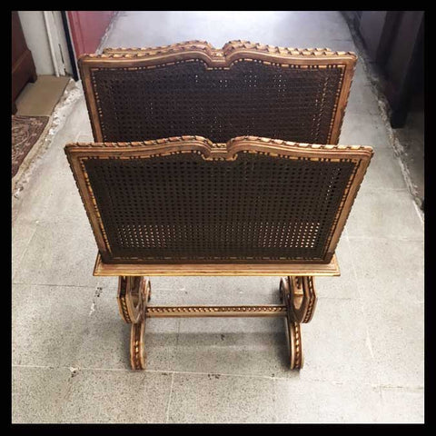 I.542 REVISTERO DE JUNCO Y MADERA