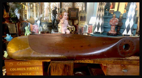 II.1910 ASPA DE MADERA Y BRONCE