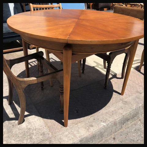 I.1367 MESA REDONDA CON EXTENSIONES