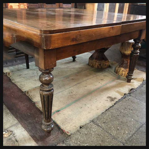 I.1670 MESA CUADRADA DE RAULÍ