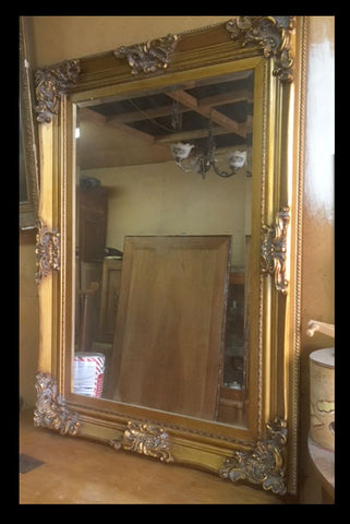 II.931 ESPEJO DORADO
