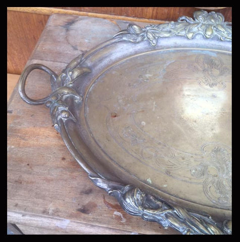 II.932 BANDEJA DE BRONCE