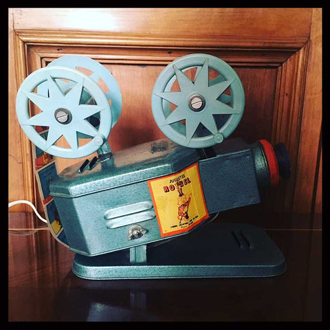 II.1529 PROYECTOR DE NIÑOS