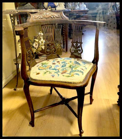 I.1044 SILLA ESQUINA PETIT POINT