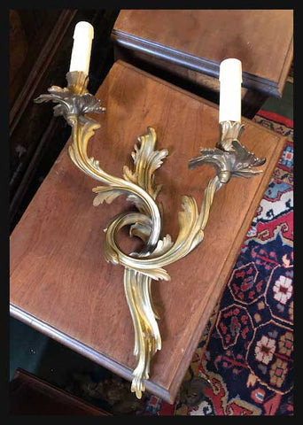 II.2216 PAR DE APLIQUÉS DOBLES DE BRONCE