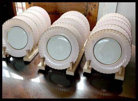 II.1602 PLATOS DE PORCELANA