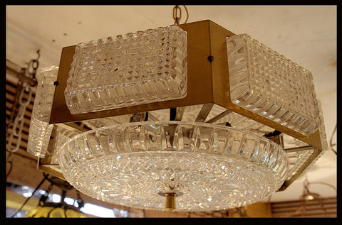 II.216 LÁMPARA VIDRIO Y BRONCE