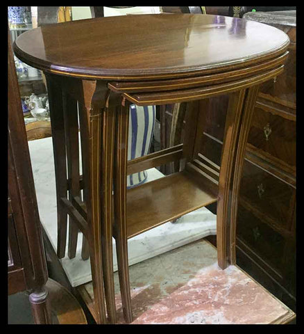 I.374 TRÍO DE MESAS NIDO