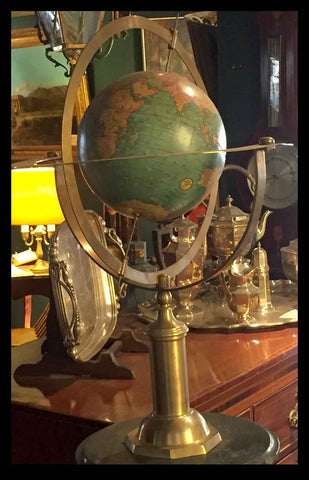 II.643 GLOBO TERRÁQUEO DE MESA