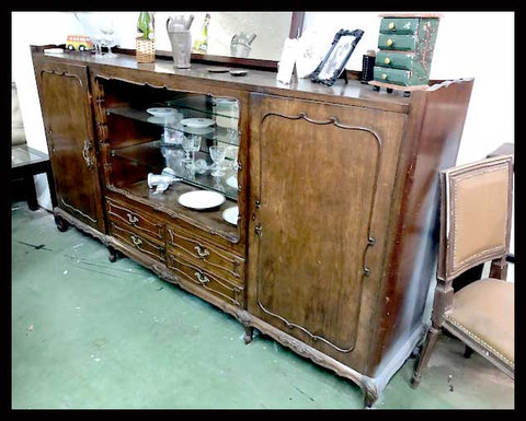 I.1065 MUEBLE ARRIMO PLATERO