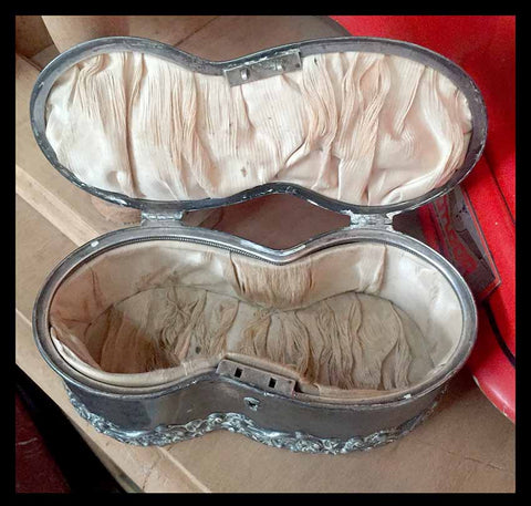 II.650 JOYERO DE PELTRE