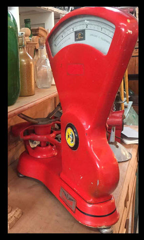 II.651 PESA DE ABANICO ROJA