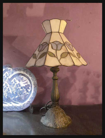 II.2226 LÁMPARA VITRAL CON FLORES