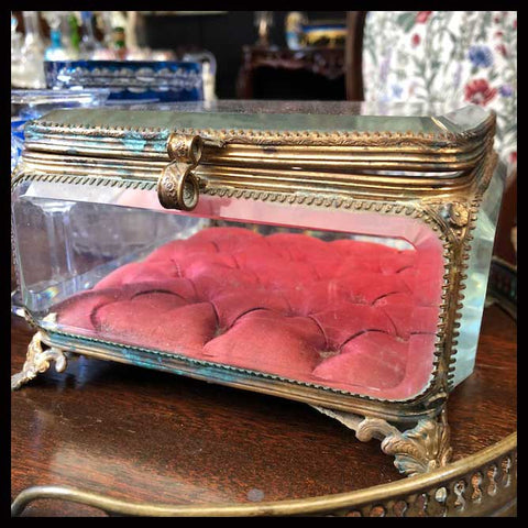 II.1630 JOYERO DE BRONCE Y CRISTAL