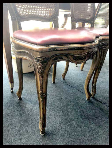 I.1058 SEIS SILLAS DE CUERO ROJO