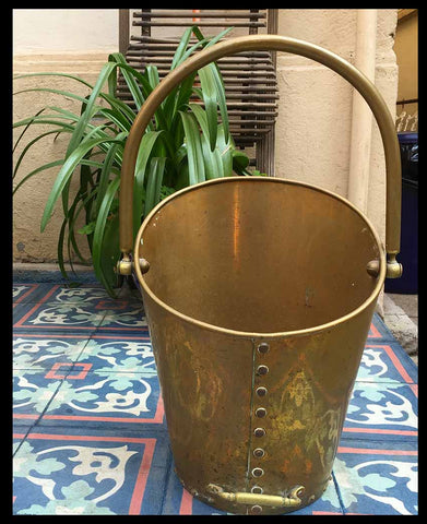 II.659 VASIJA DE BRONCE