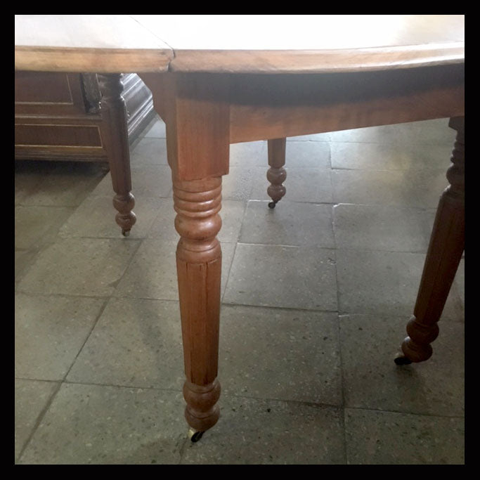 I.599 MESA REDONDA ABATIBLE