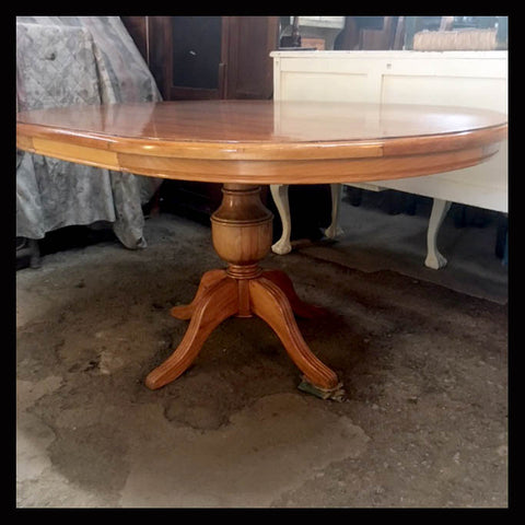 I.598 MESA DE COMEDOR