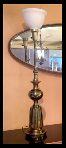 II.684 LÁMPARAS ALTAS DE BRONCE