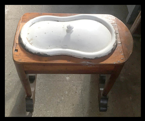 I.391 BIDÉ CON BASE DE MADERA