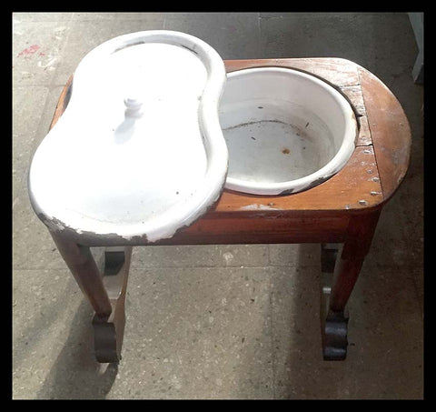 I.391 BIDÉ CON BASE DE MADERA