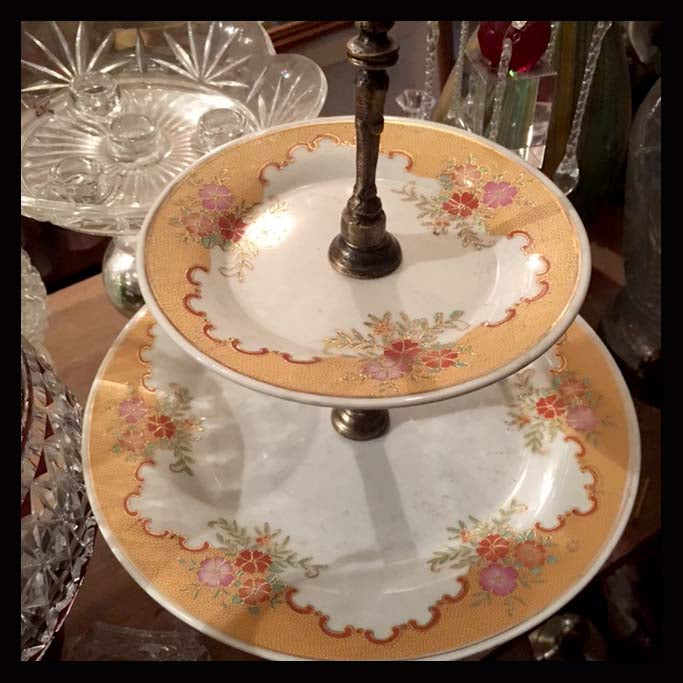 II.974 PAR DE GALLETEROS