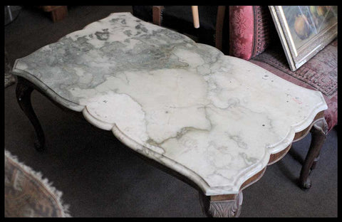 I.156 MESA DE CENTRO DE MADERA Y MÁRMOL