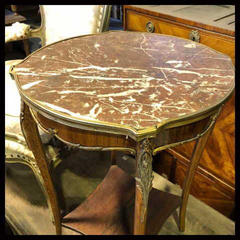 I.1100 MESA DE MÁRMOL Y BRONCE