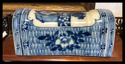 II.1645 ALMOHADAS DE PORCELANA