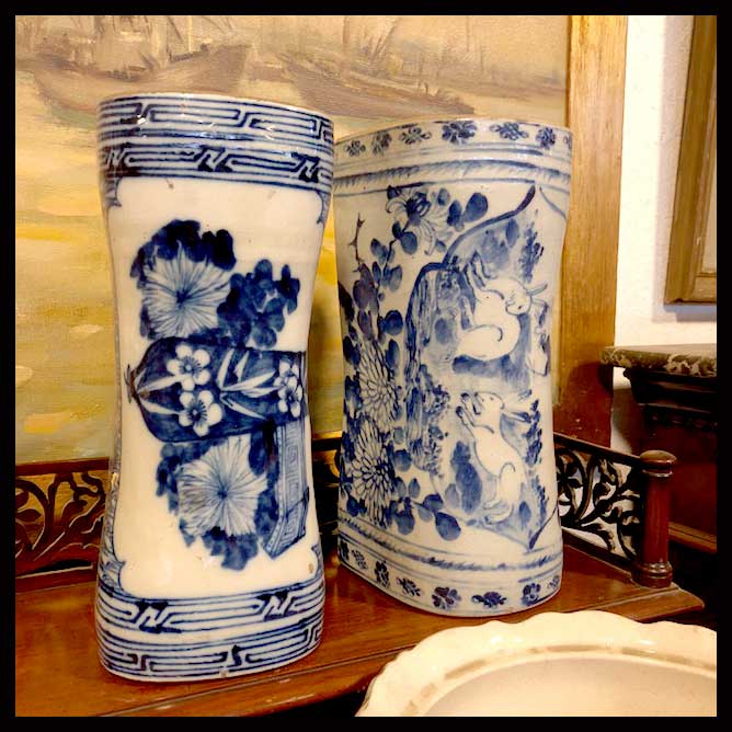 II.1645 ALMOHADAS DE PORCELANA