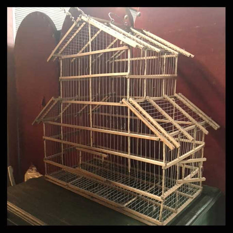 II.982 PAR DE PAJARERAS DE PALITO