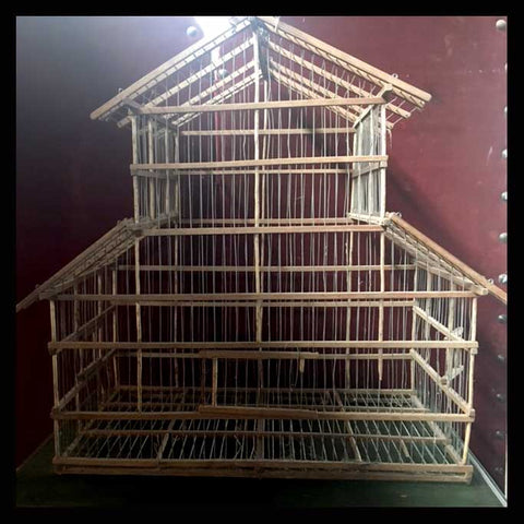 II.982 PAR DE PAJARERAS DE PALITO