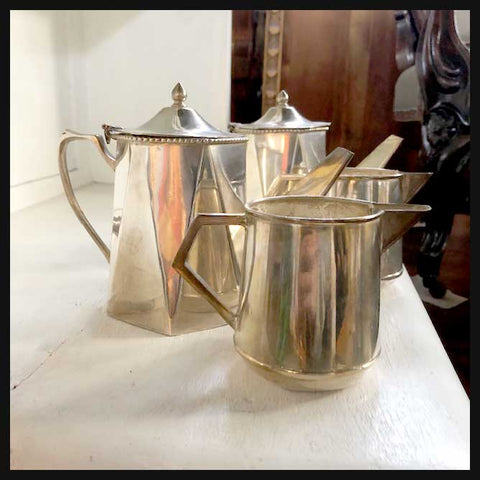 II.2206 JUEGO DE TÉ DE PLAQUÉ