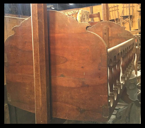 I.411 CUNA MECEDORA DE MADERA