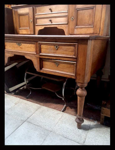 I.617 ESCRITORIO DE NOGAL