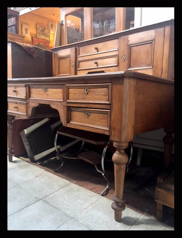 I.617 ESCRITORIO DE NOGAL