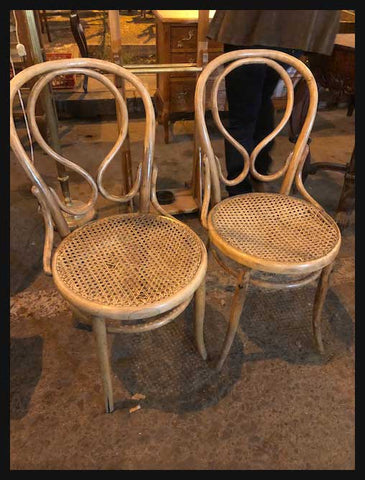 I.1719 DOS PARES DE SILLAS VIENA