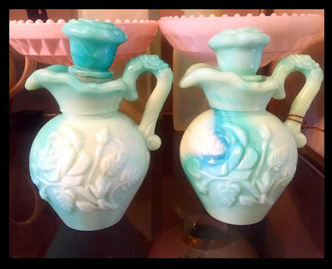 II.662 PAR DE OPALINAS AVON