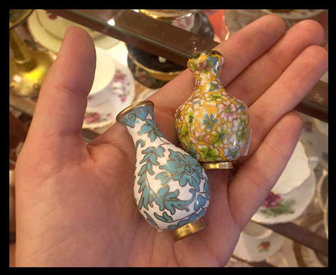 II.693 CLOISONNÉ EN MINIATURA