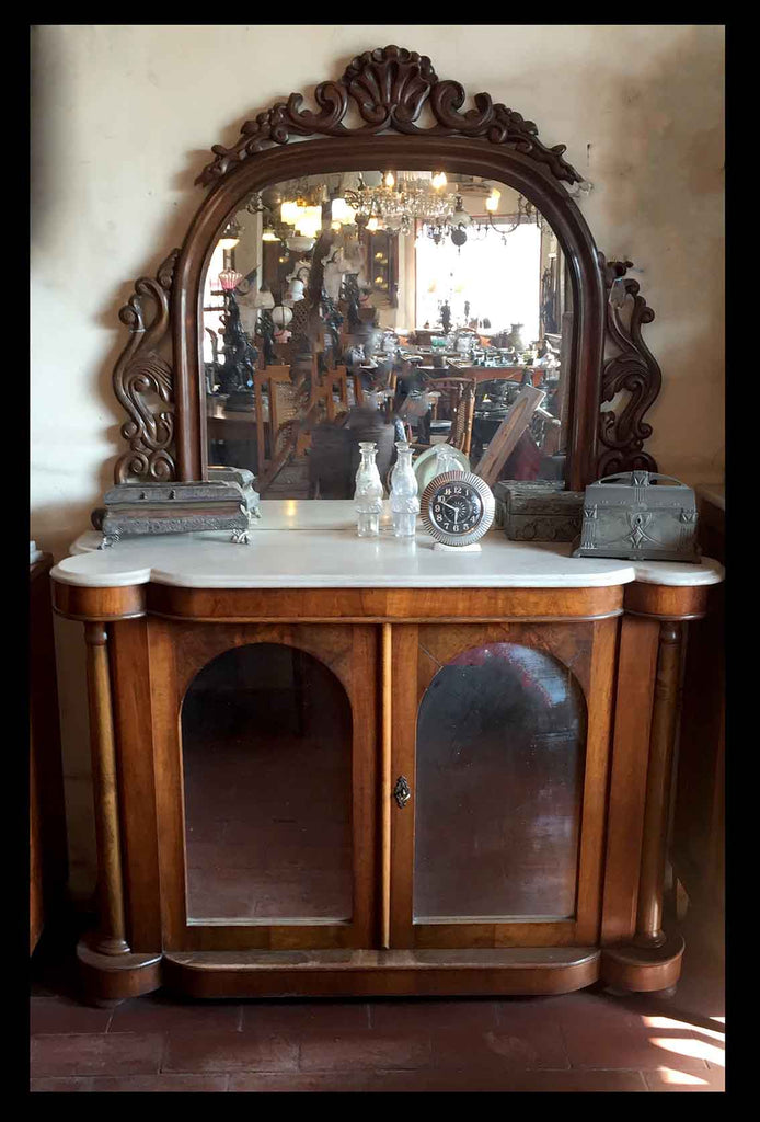 I.439 MUEBLE APARADOR CON ESPEJO