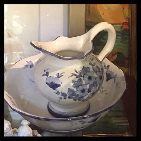 II.1006 JUEGO VANITORIO CALA