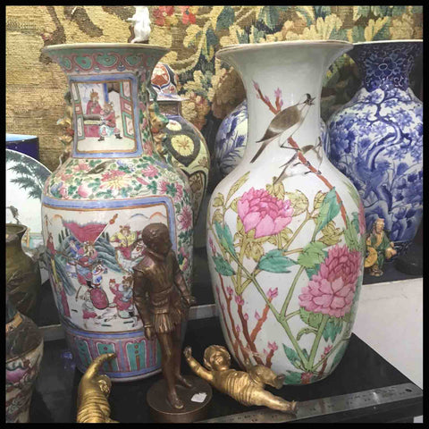 II.1013 JARRÓN CHINO CON FLORES