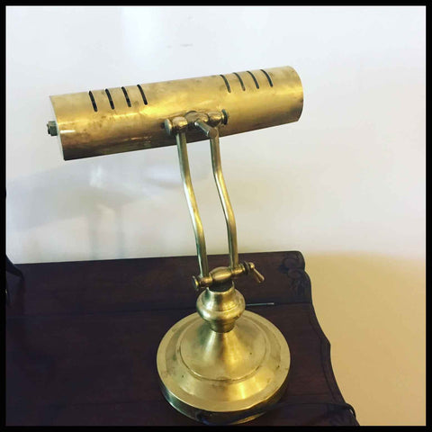 II.1022 LÁMPARA DE BRONCE