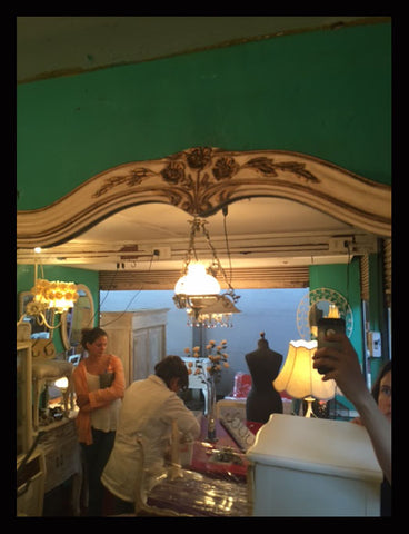 II.1031 ESPEJO BLANCO CON DORADO