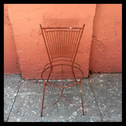 I.672 COMEDOR DE FIERRO FORJADO ROJO