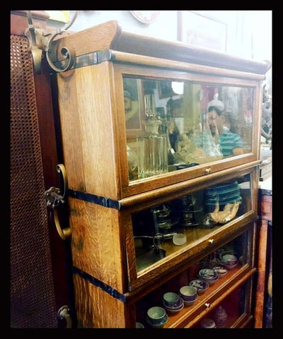 I.652 LIBRERO THOMPSON ROBLE AMERICANO