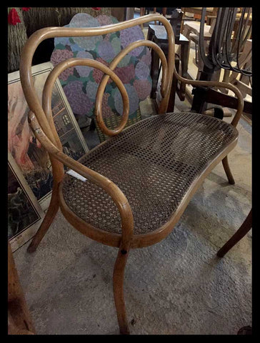 I.1009 SILLAS DE NIÑO VIENA