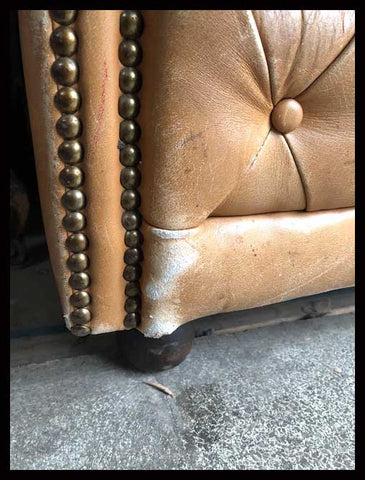 I.1129 SILLÓN DE CUERO CHESTERFIELD