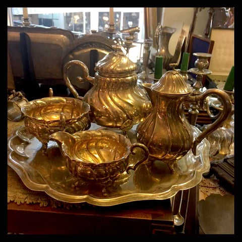 II.1072 JUEGO DE TÉ DE PLAQUÉ