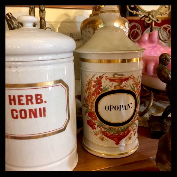 II.1074 FRASCO FARMACOLÓGICO